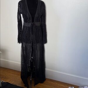 Aakaa Black Lace Sheer long duster size s